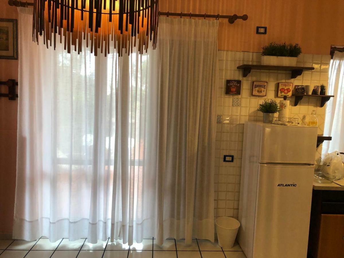 Chloe'S Apartment อาชิเรอาเล ภายนอก รูปภาพ